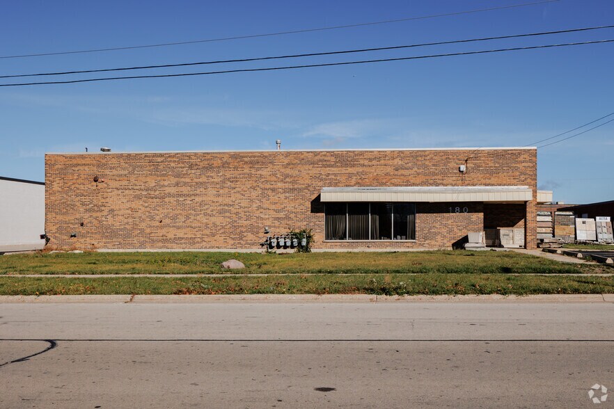 More Photos Of 180 Shepard Ave, Wheeling Warehouse For Sale