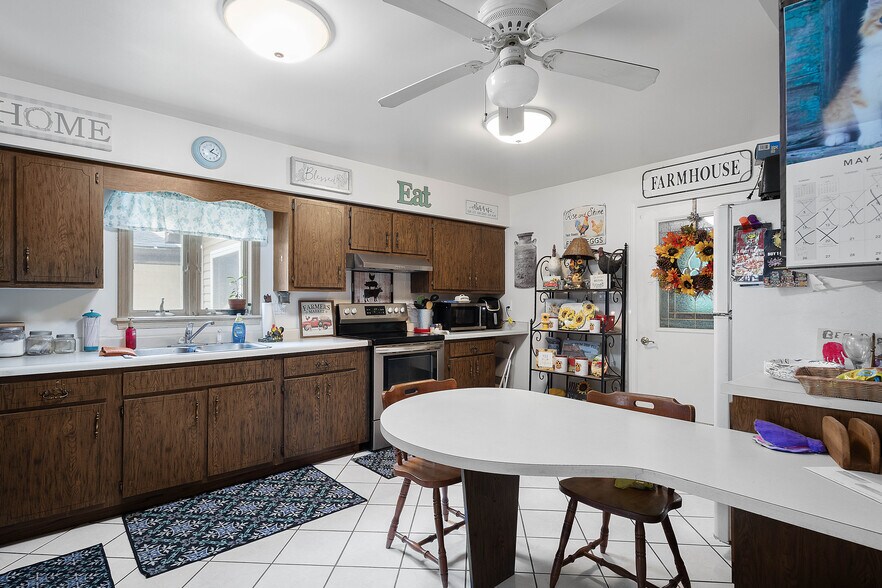 More Photos Of 306 Maple Creek Rd, Charleroi Auto Repair For Sale