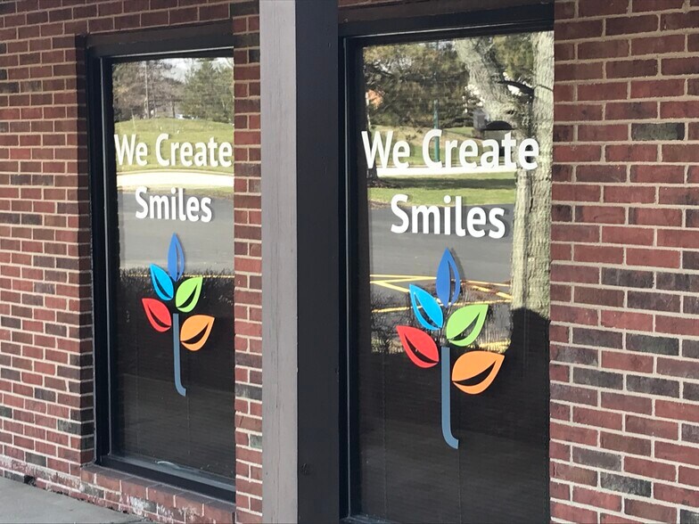 More Photos Of 635 Park Meadow Rd, Westerville Office For Lease