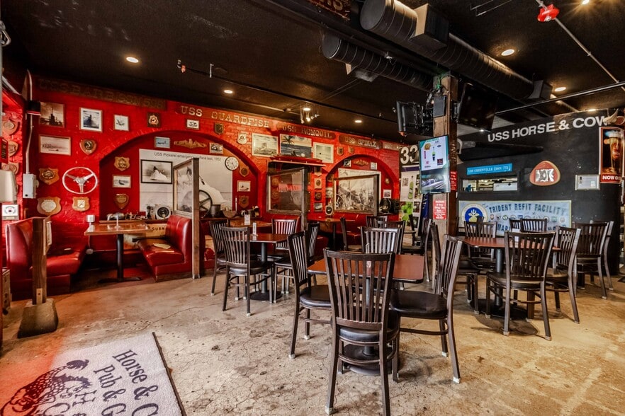 More Photos Of 536 4th St, Bremerton Storefront For Sale