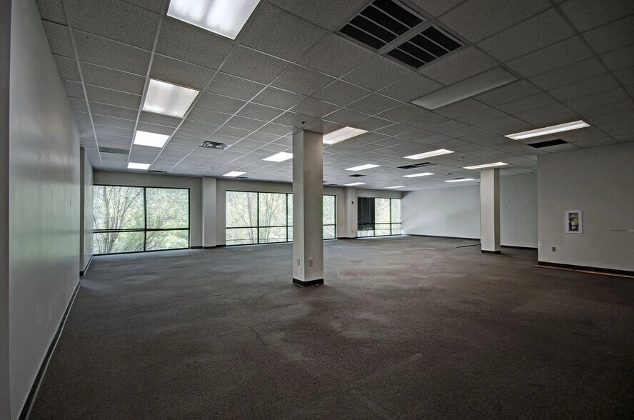 More Photos Of 385B Highland Colony Pky, Ridgeland Office For Lease