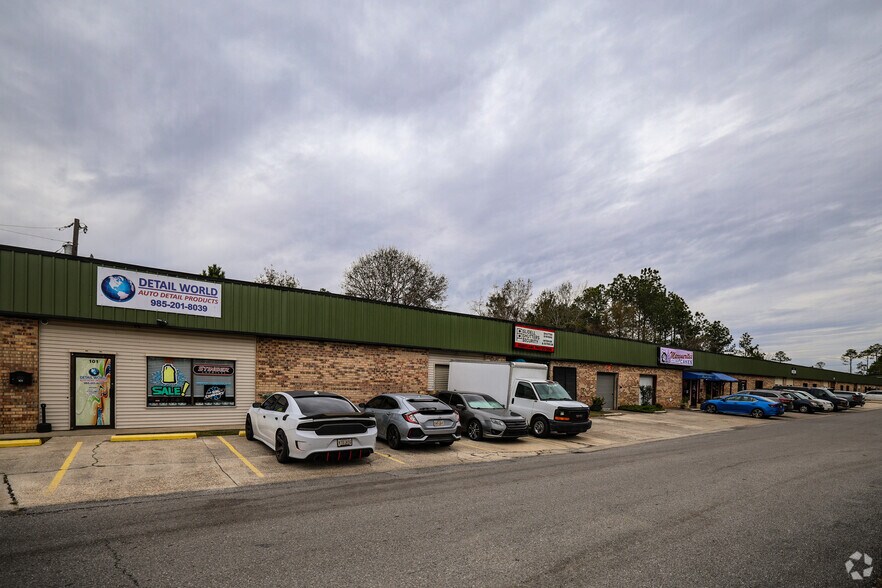 Primary Photo Of 101-181 Commercial Sq, Slidell Storefront Retail Office For Lease