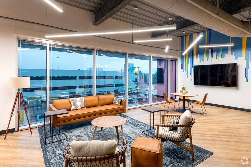 More Photos Of 3540 Toringdon Way, Charlotte Coworking Space