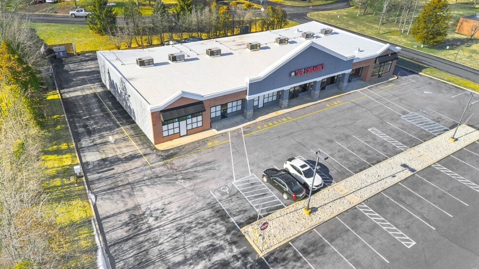 More Photos Of 160 Bethlehem Pike, Colmar Freestanding For Lease