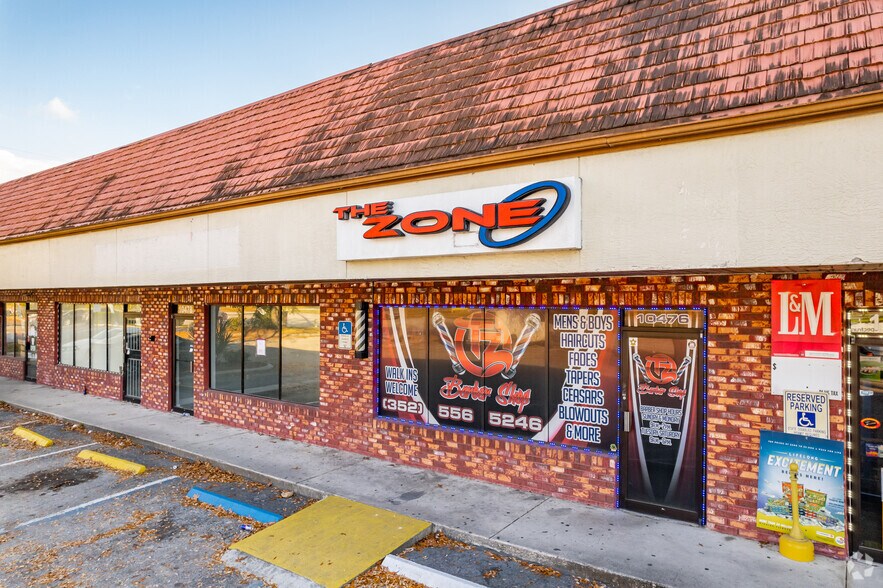 More Photos Of 10470 Northcliffe Blvd, Spring Hill General Retail For Lease
