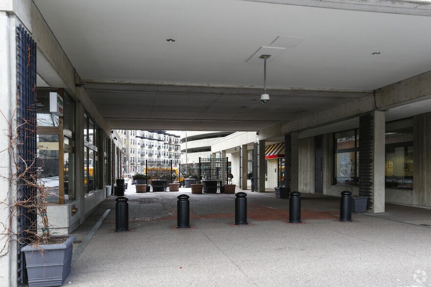 More Photos Of 221 Massachusetts Ave, Boston Apartments For Lease