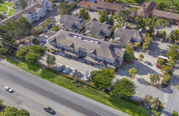 More Photos Of 2450 Cabrillo Hwy S, Half Moon Bay Office For Sale