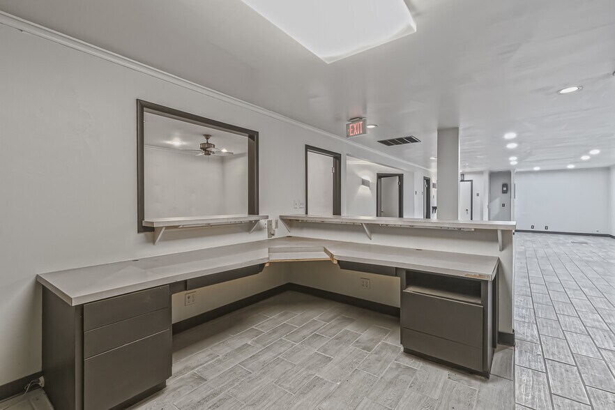 More Photos Of 9657 New Sapulpa Rd, Sapulpa Storefront Retail Office For Sale