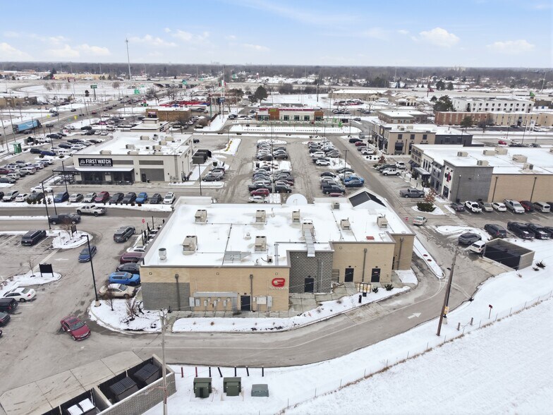More Photos Of 10584 Fremont Pike, Perrysburg Storefront For Sale