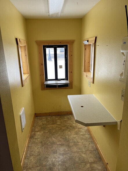 More Photos Of 5 N Farwell St, Verndale Restaurant For Lease
