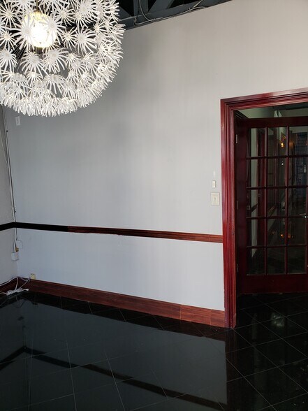 More Photos Of 29 S Federal Hwy, Dania Beach Office For Lease
