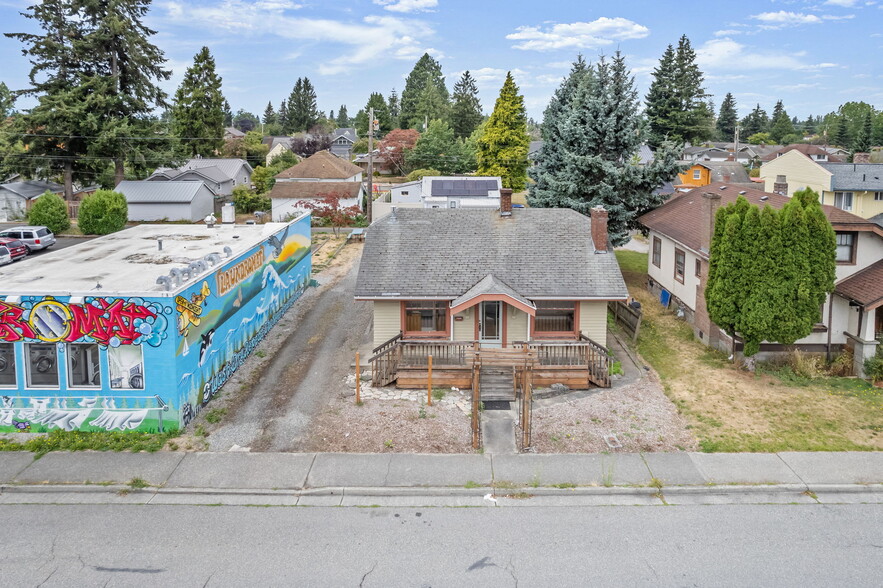 Primary Photo Of 2721 Meridian St, Bellingham Storefront Retail Office For Sale