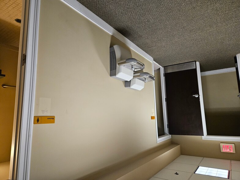 More Photos Of 16901 panama city beach Pky, Panama City Beach Medical For Sale