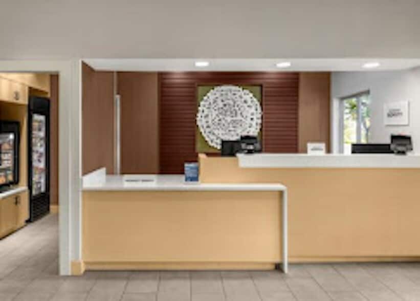 More Photos Of 5200 Cardinal Square Blvd, Saginaw Hotel For Sale