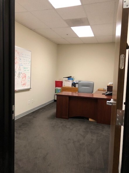 More Photos Of 848 Stewart Dr, Sunnyvale Office For Lease