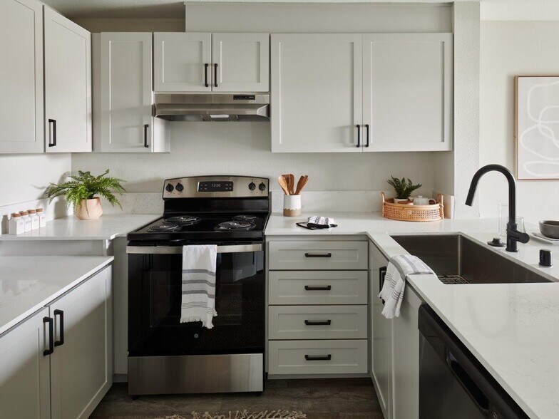 More Photos Of 2231 NE Bridgecreek Ave, Vancouver Apartments For Sale