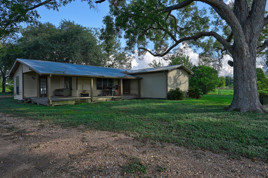 More Photos Of 15650 U.S. 290, Burton Land For Sale