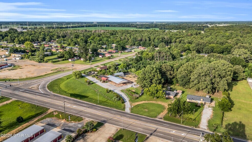 More Photos Of 8266 Highway 45 Alt N, West Point Garden Center For Sale