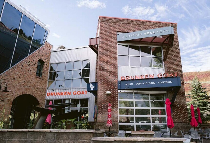 More Photos Of 56 Edwards Village Blvd, Edwards Storefront For Lease