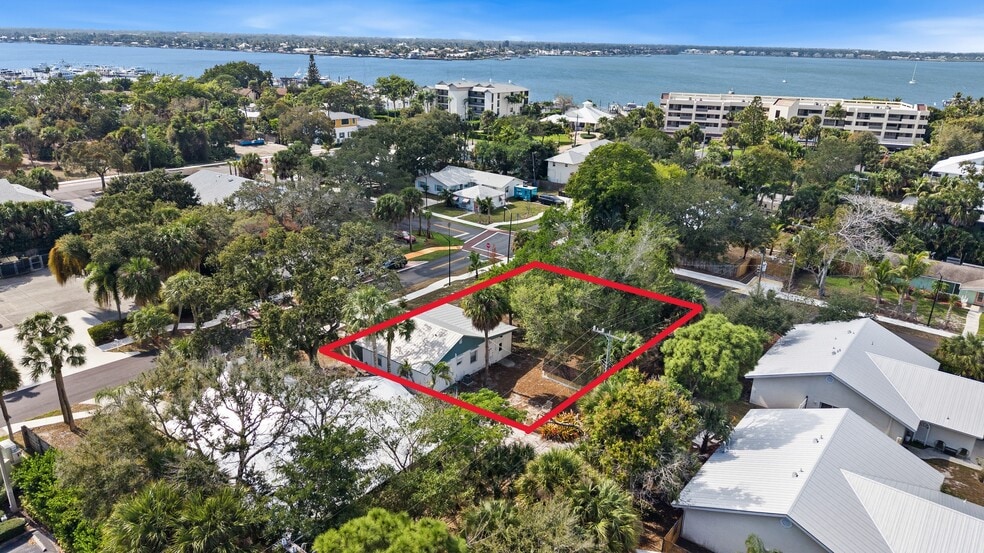 More Photos Of 621 NW Australian St, Stuart Land For Sale