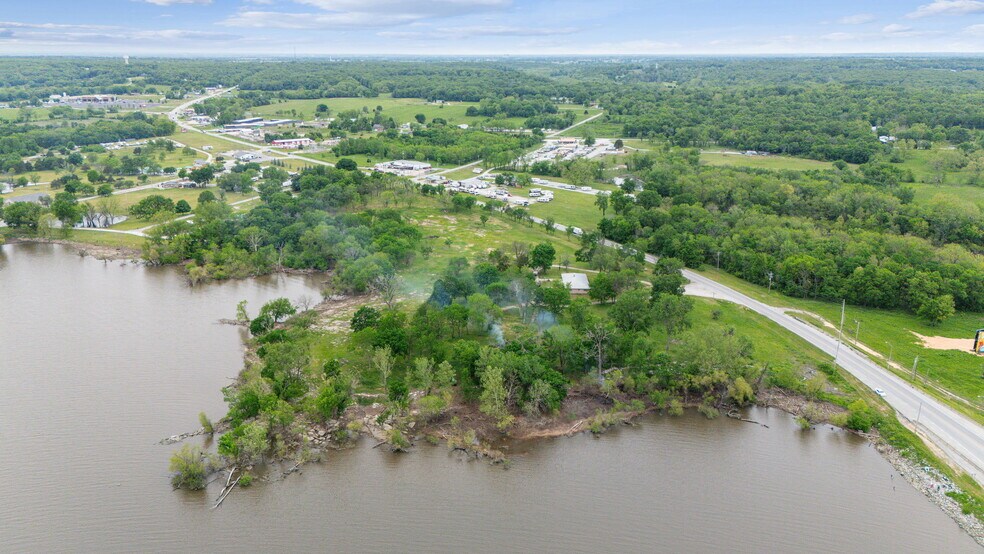 More Photos Of 25421 US-59, Grove Land For Sale