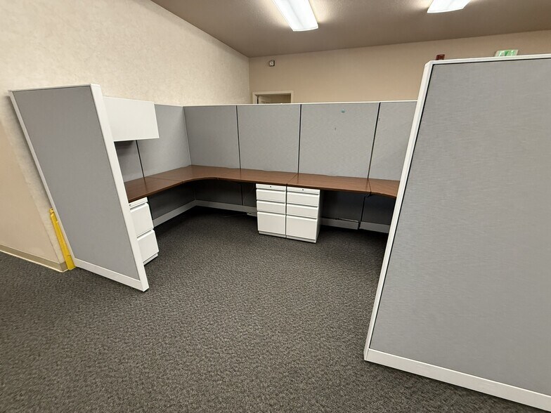 More Photos Of 50 Snider Way, Sparks Light Distribution For Lease