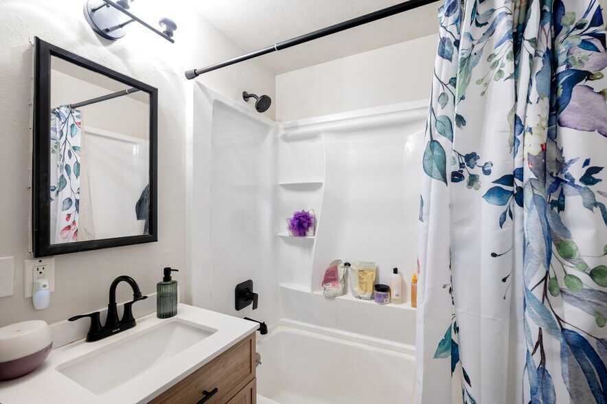 More Photos Of 19207 60th Ave W, Lynnwood Apartments For Sale