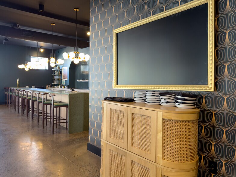 More Photos Of 601 7th Ave, Altoona General Retail For Sale