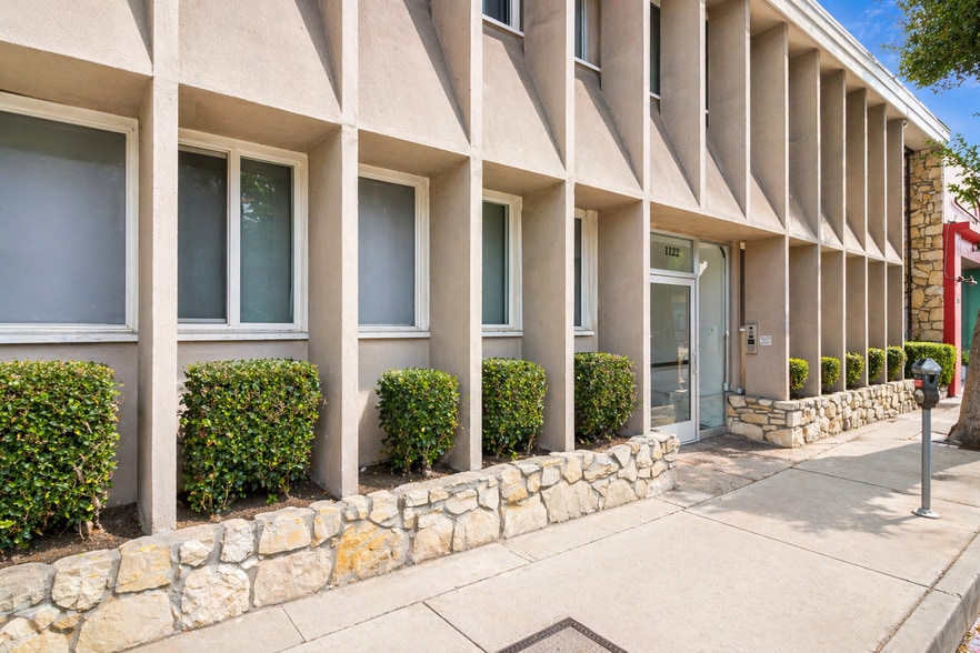 More Photos Of 1122 S Robertson, Los Angeles Office For Lease