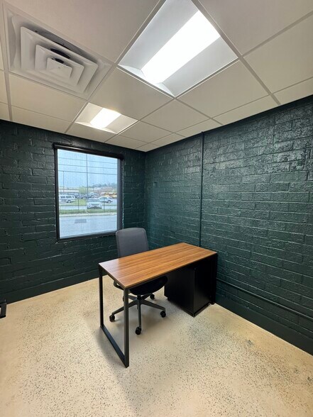 More Photos Of 1080 Third St, Macon-Bibb Coworking Space