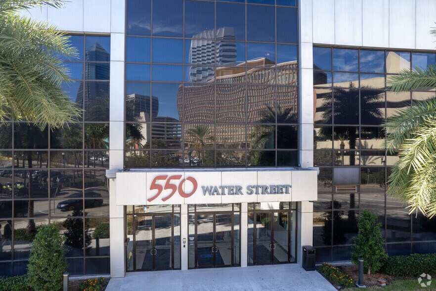 More Photos Of 550 Water St, Jacksonville Office For Lease