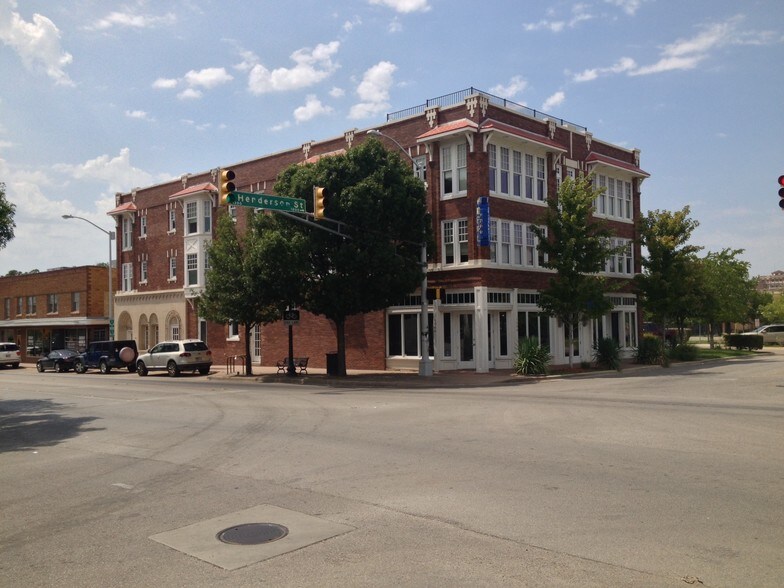 1200 W Magnolia Ave, Fort Worth, TX 76104 Medical Office For Lease