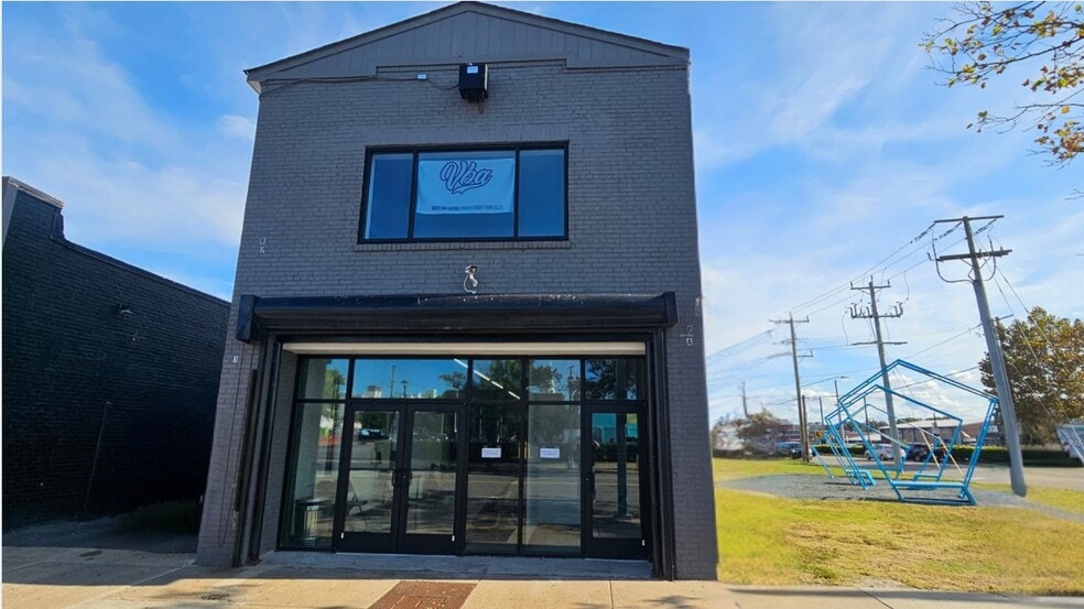 More Photos Of 223 17th St, Virginia Beach Storefront Retail Office For Sale