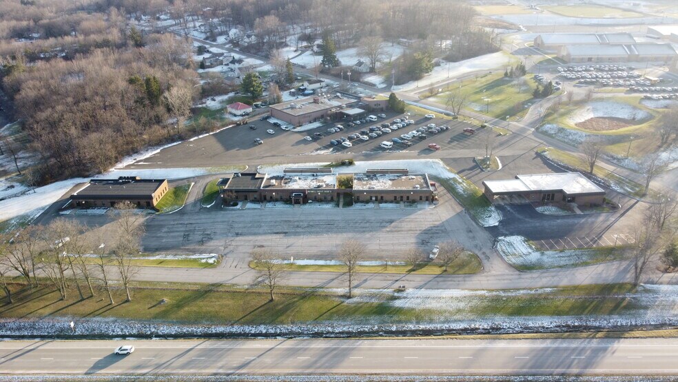 More Photos Of 7124 Brookwood Dr, Brookfield Office For Lease