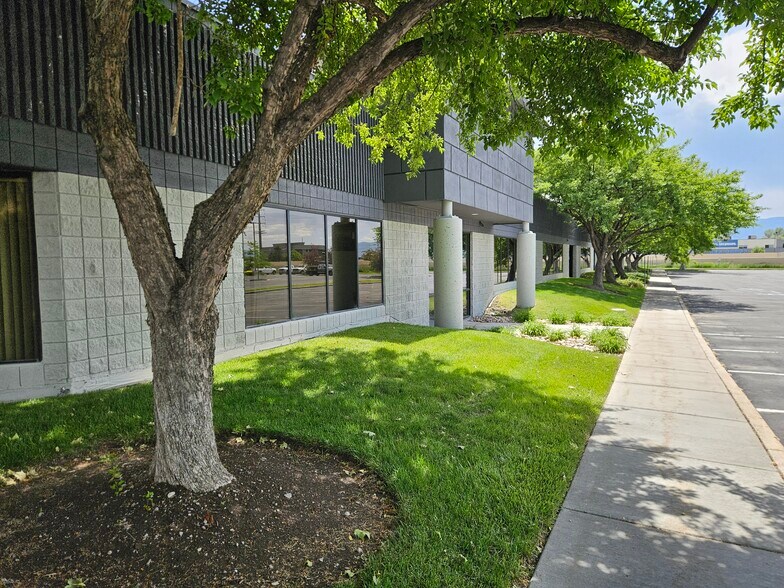 More Photos Of 732 E Utah Valley Dr, American Fork Office For Lease