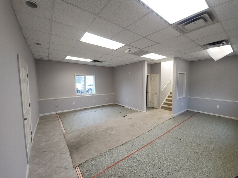 More Photos Of 617 Atlantic City Blvd, Beachwood Office For Lease
