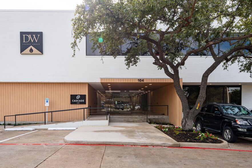 Primary Photo Of 104 Decker Ct, Irving Unknown For Lease