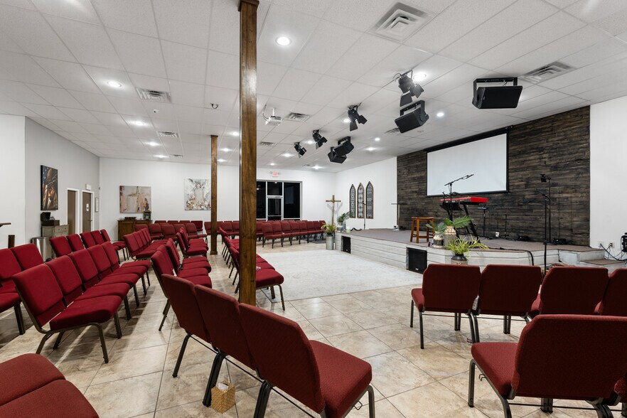 More Photos Of 1259 N Stuart Place Rd, Harlingen Office For Sale