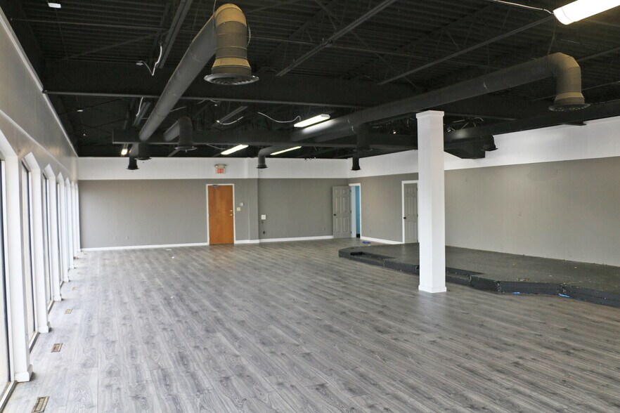 More Photos Of , Southfield Unknown For Sale