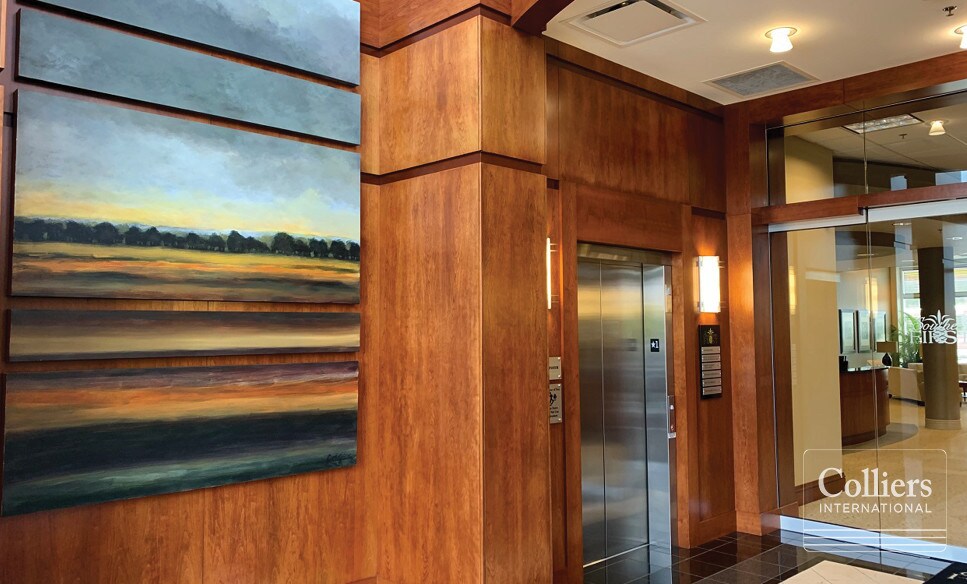 More Photos Of 190 Knox Abbott Dr, Cayce Office For Lease