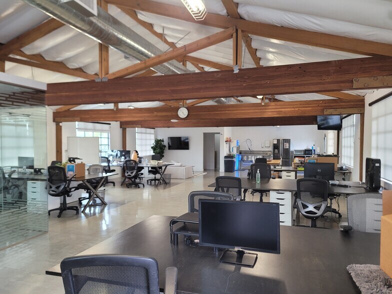 More Photos Of 135 S Lemon St, Orange Loft Creative Space For Lease