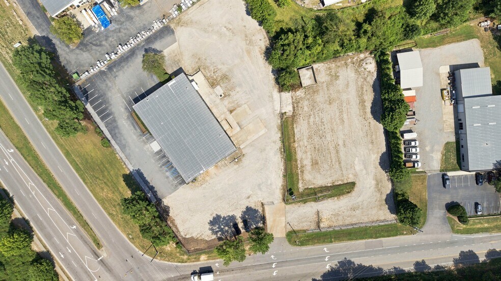More Photos Of 3613 Jones Sausage Rd, Garner Flex For Lease