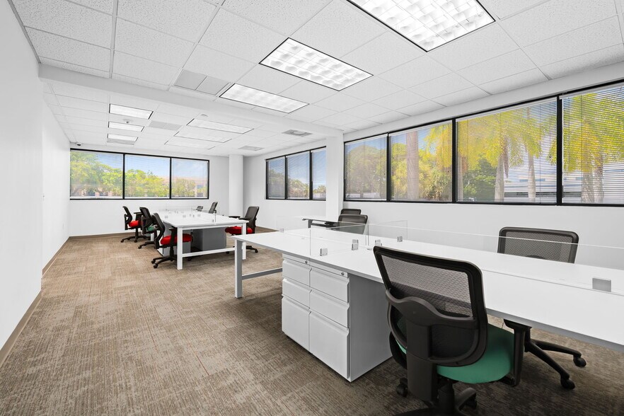 More Photos Of 3333 W Commercial Blvd, Fort Lauderdale Medical For Sale