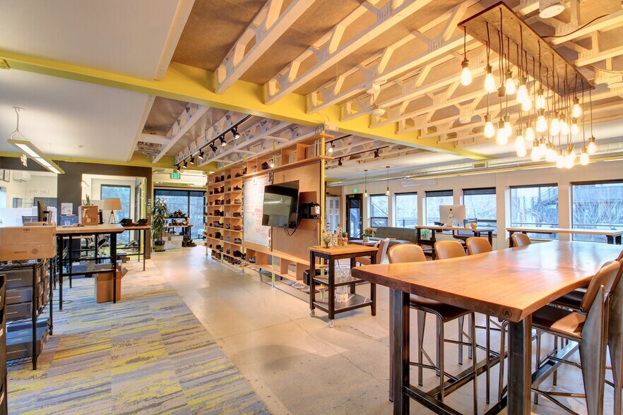 More Photos Of 207 Canyon Blvd, Boulder Office For Sale