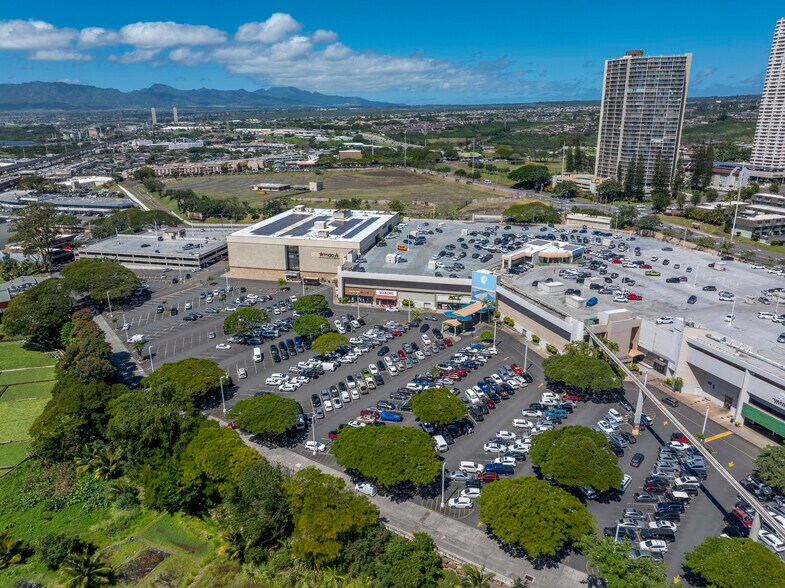 More Photos Of 98-1005 Moanalua Rd, Aiea Department Store For Lease