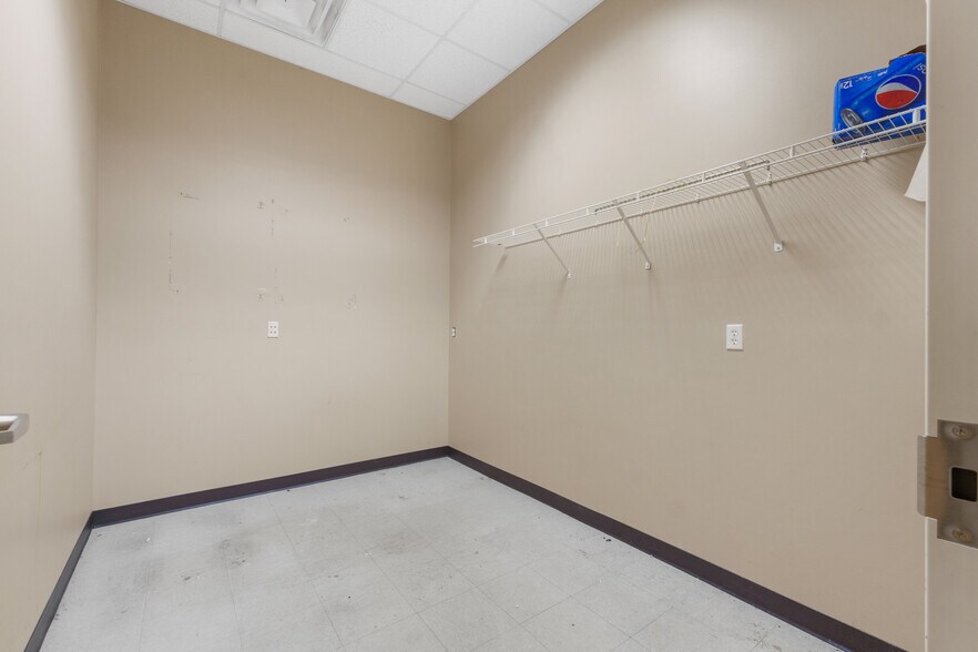 More Photos Of 2420 Argillite Rd, Flatwoods Freestanding For Lease