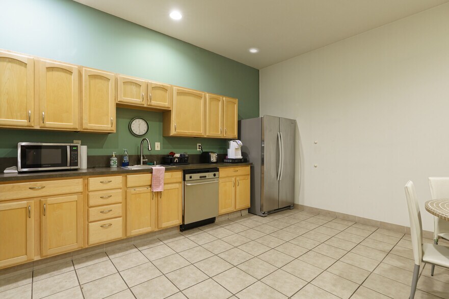 More Photos Of 815 Grandview Ave, Columbus Loft Creative Space For Sale