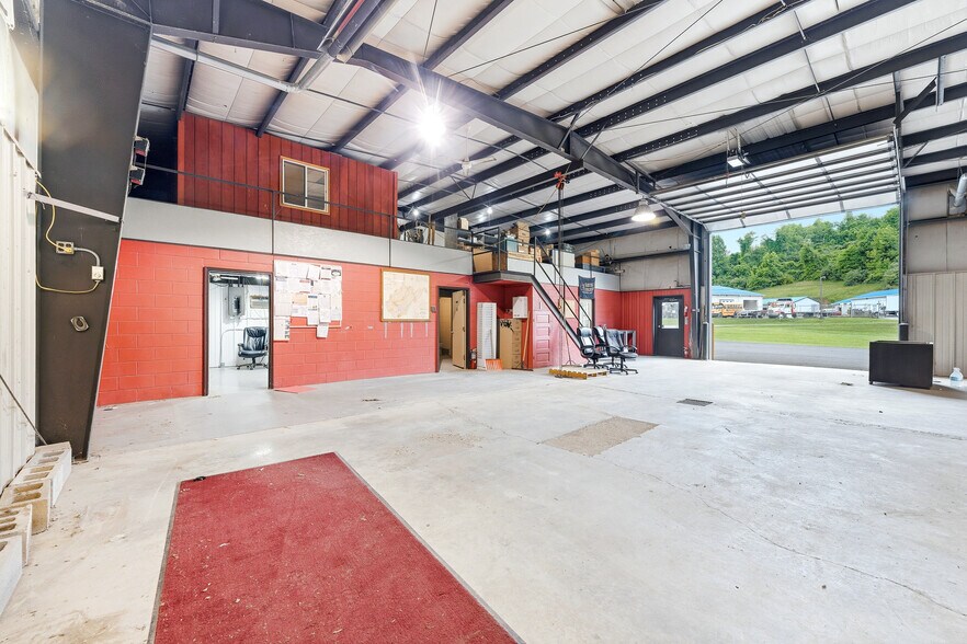 More Photos Of 351 Industrial Park Rd, Jane Lew Warehouse For Lease