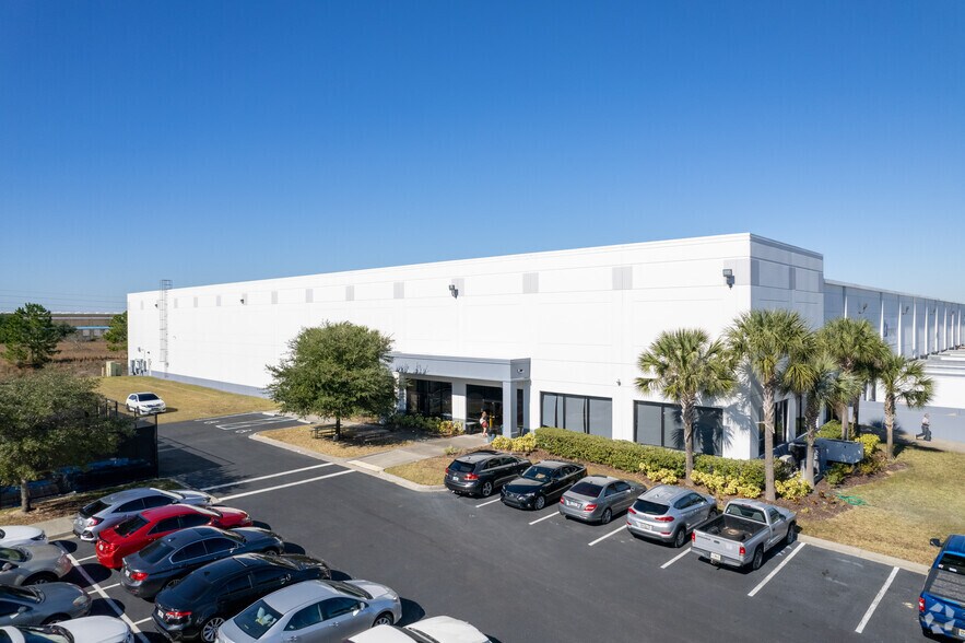 More Photos Of 780 Whittaker Rd, Jacksonville Distribution For Lease