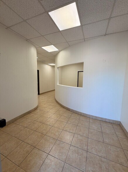 More Photos Of 4717 Van Nuys Blvd, Sherman Oaks Office For Lease